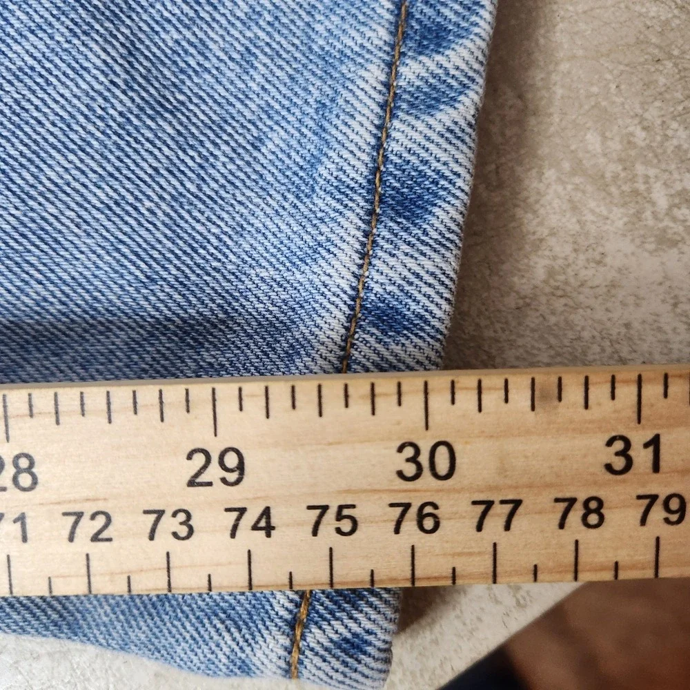 Levis 505 Regular Fit Straight Leg Jeans Mens 38x30 Light Wash Blue Denim Cotton